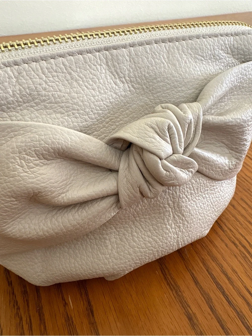 ANTONIO MELANI Cream Leather Knot Bow Clutch Bag